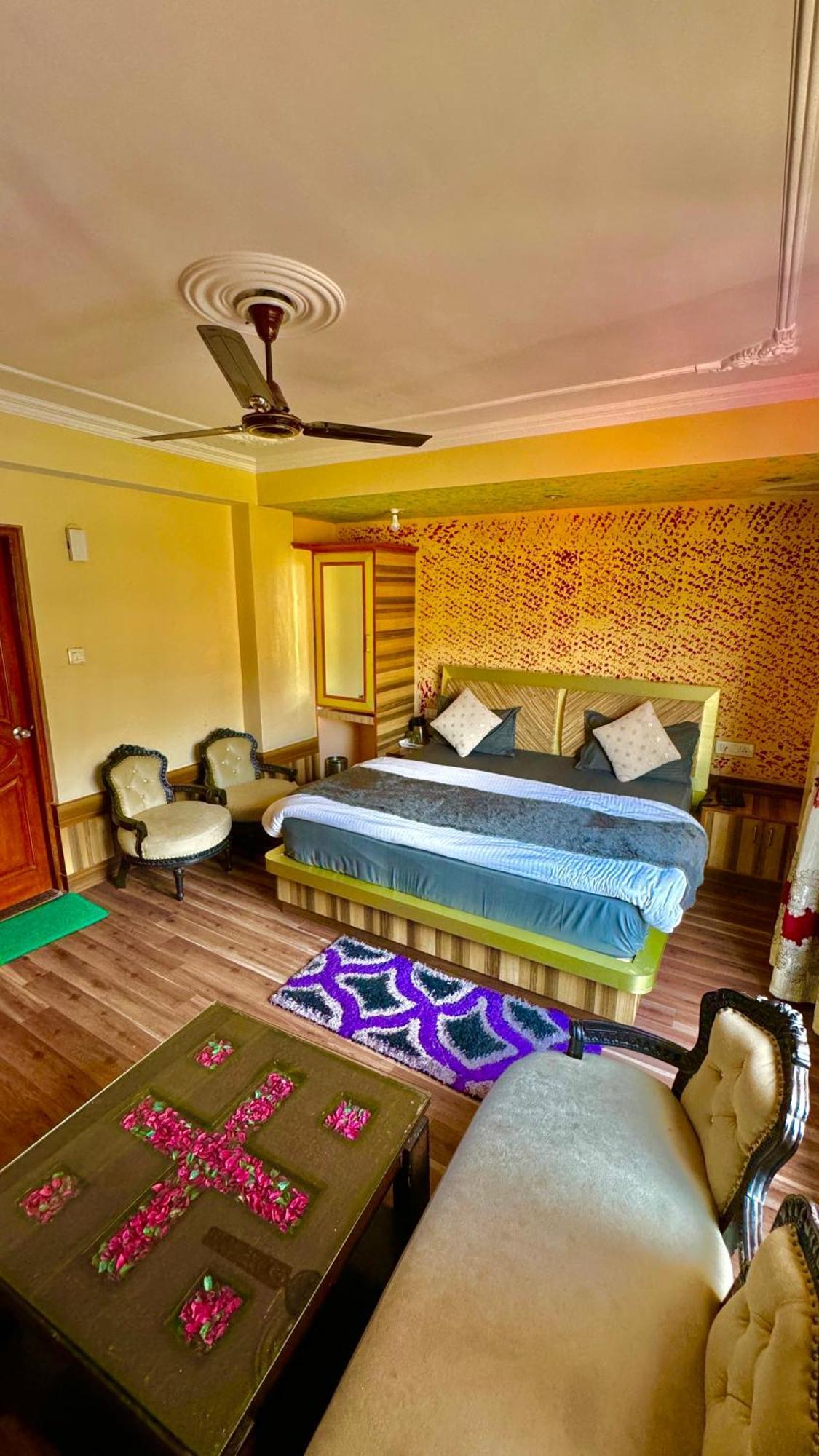 Hotel Apple Regency Shimla Extérieur photo