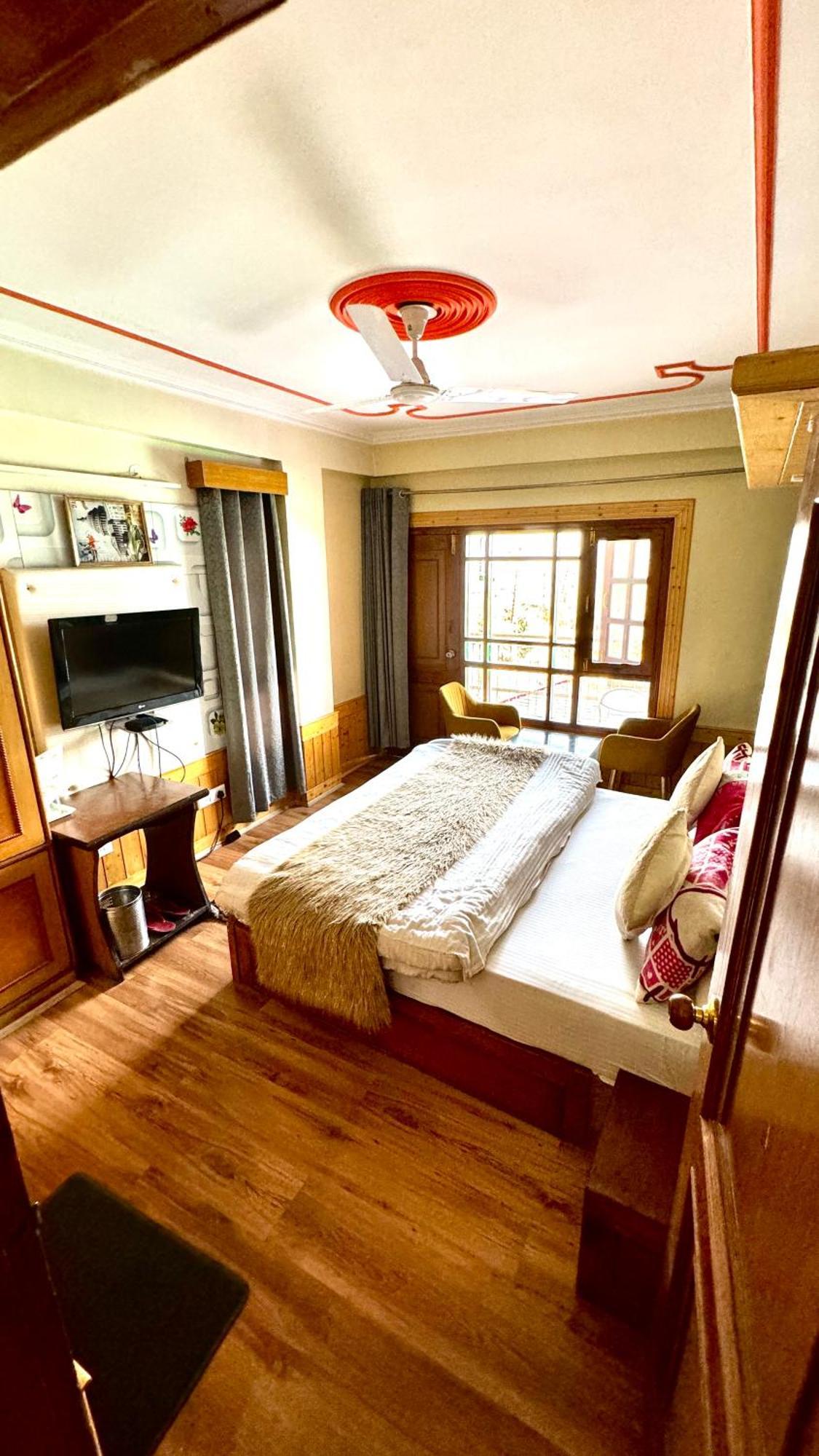 Hotel Apple Regency Shimla Extérieur photo