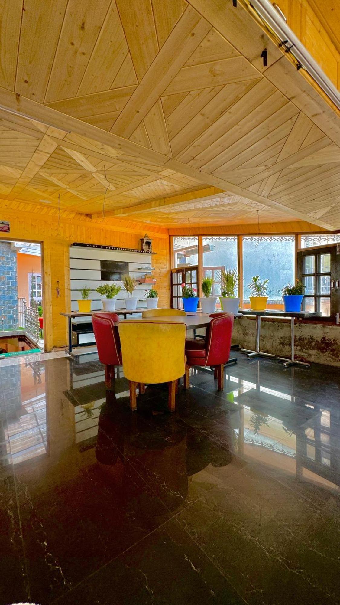 Hotel Apple Regency Shimla Extérieur photo