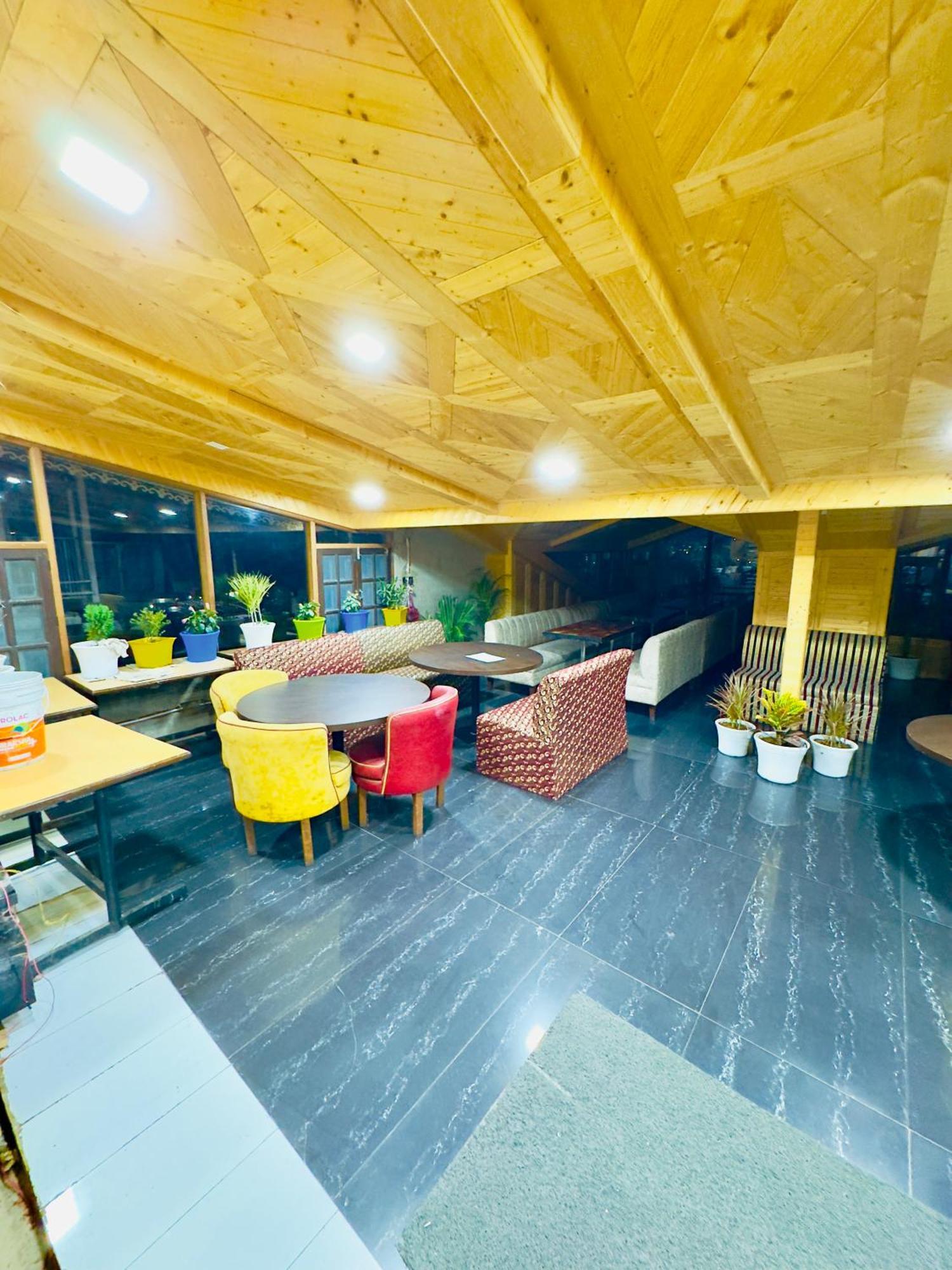 Hotel Apple Regency Shimla Extérieur photo